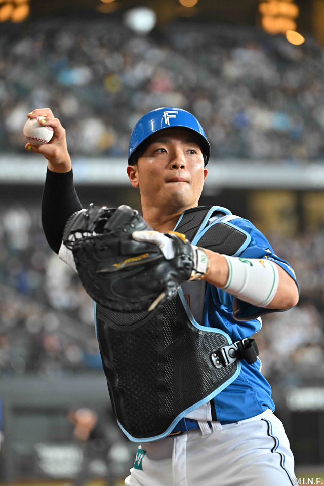 7回表、途中出場の郡司選手