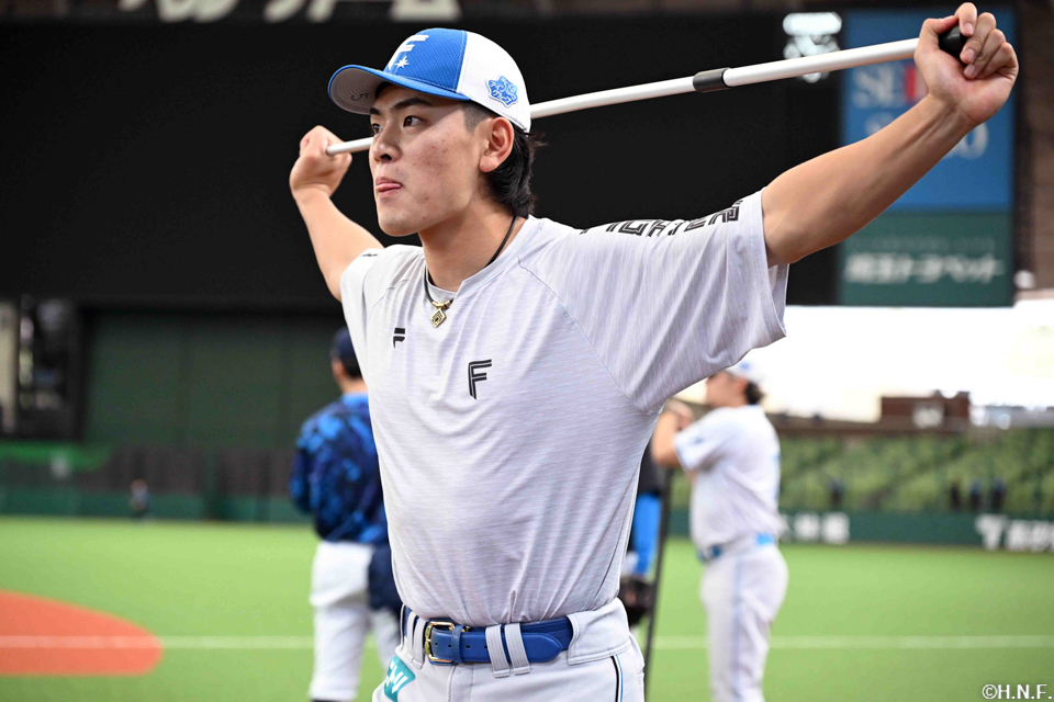 練習前の選手達02