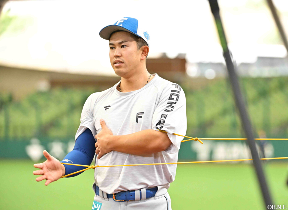 練習前の選手達04