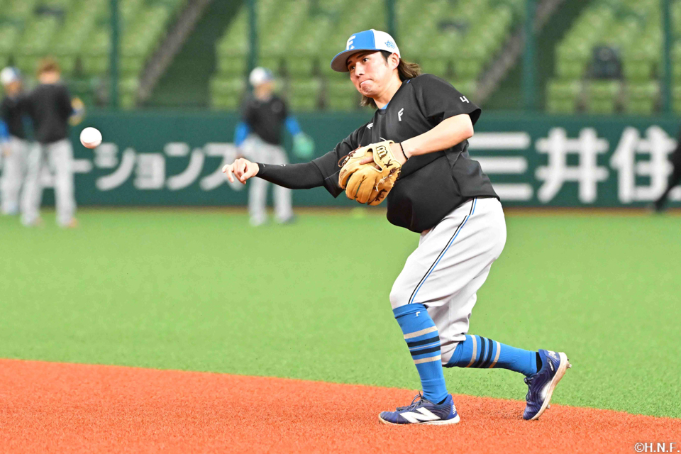 練習前の選手達08