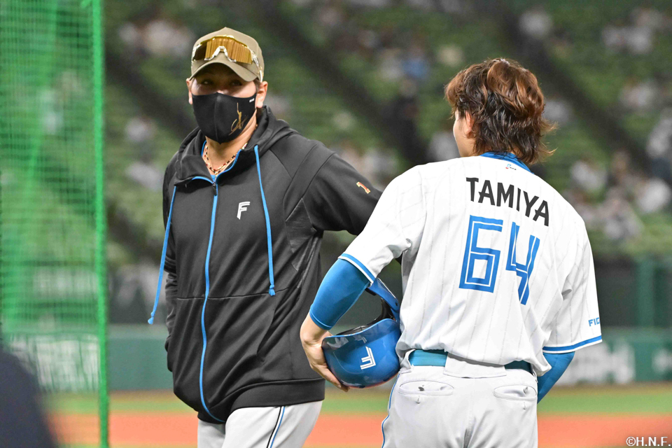 練習前の選手達10