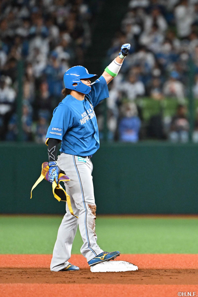 2回表、レフトへ二塁打を放った田宮選手