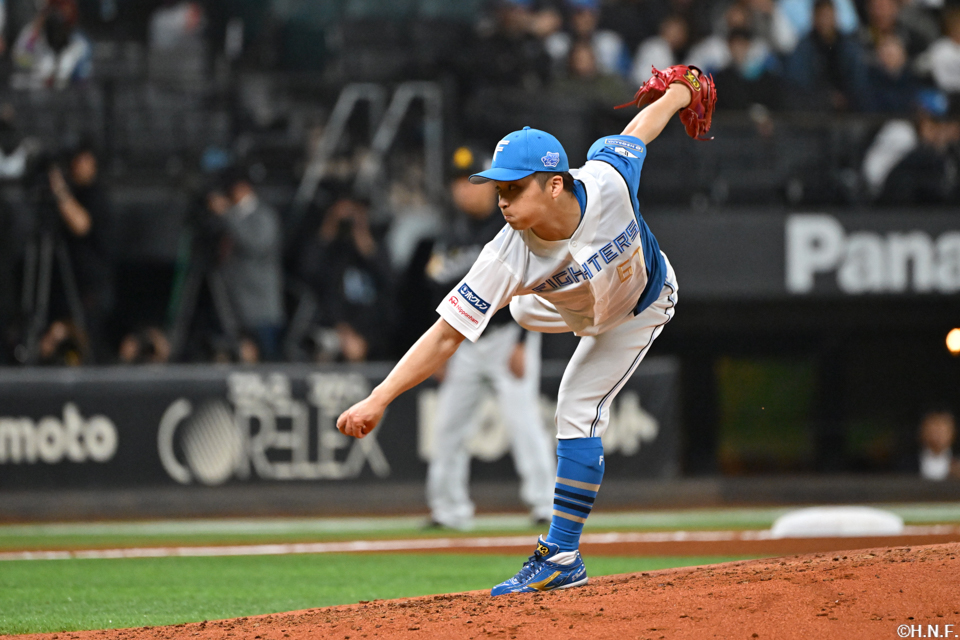 6回、二番手の山本拓投手01