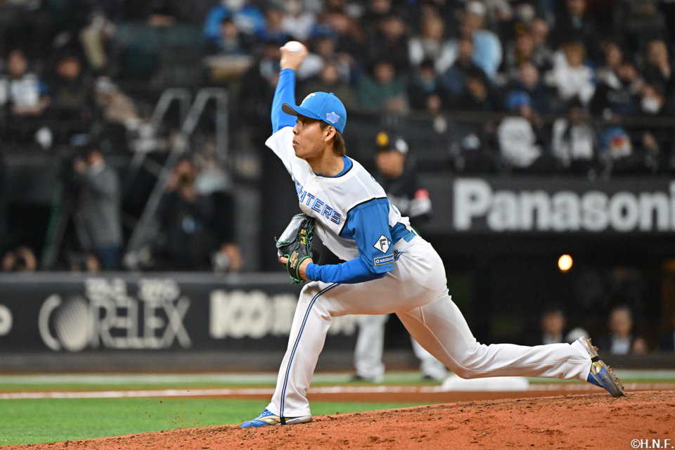 8回、三番手の杉浦投手02