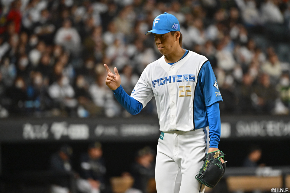 8回、三番手の杉浦投手03