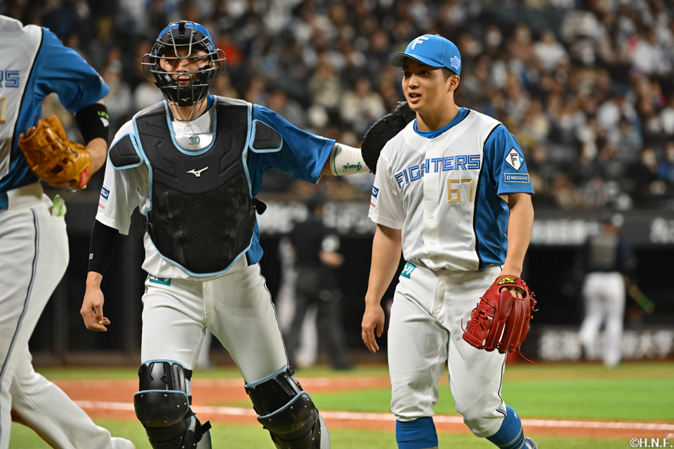 9回表を抑えた山本拓投手02