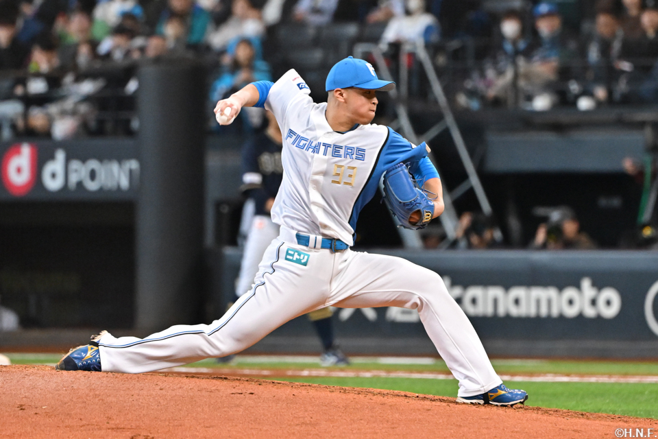 6回、三番手の松岡投手