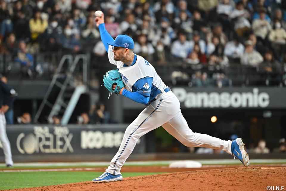 先発のバーヘイゲン04