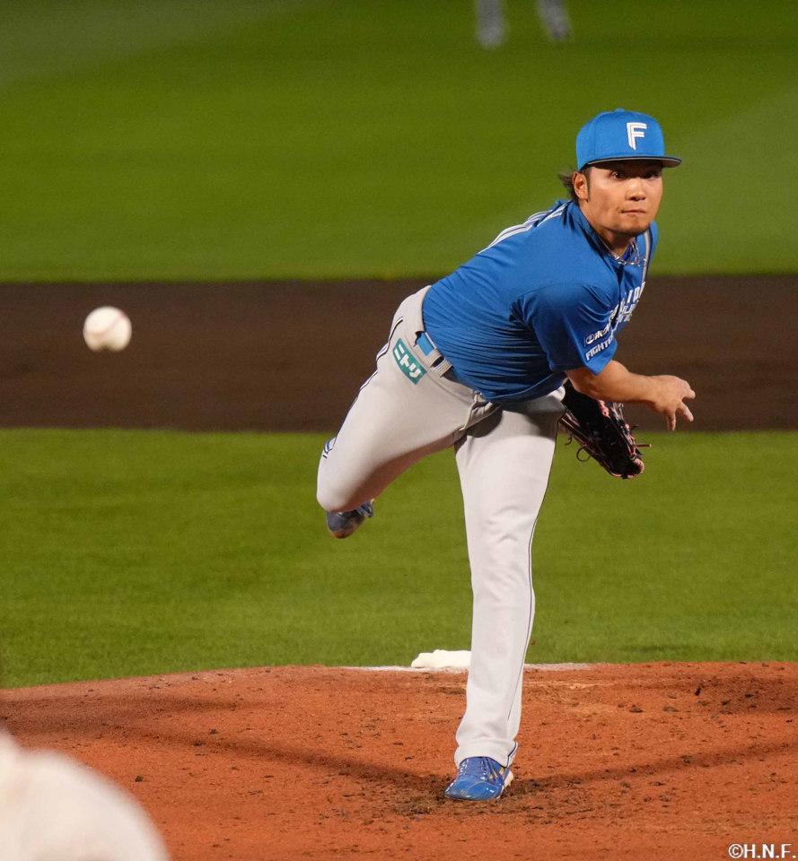 先発の伊藤投手02