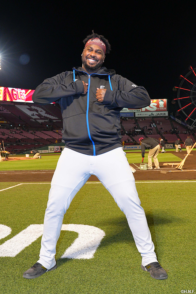 ヒーローのレイエス選手02