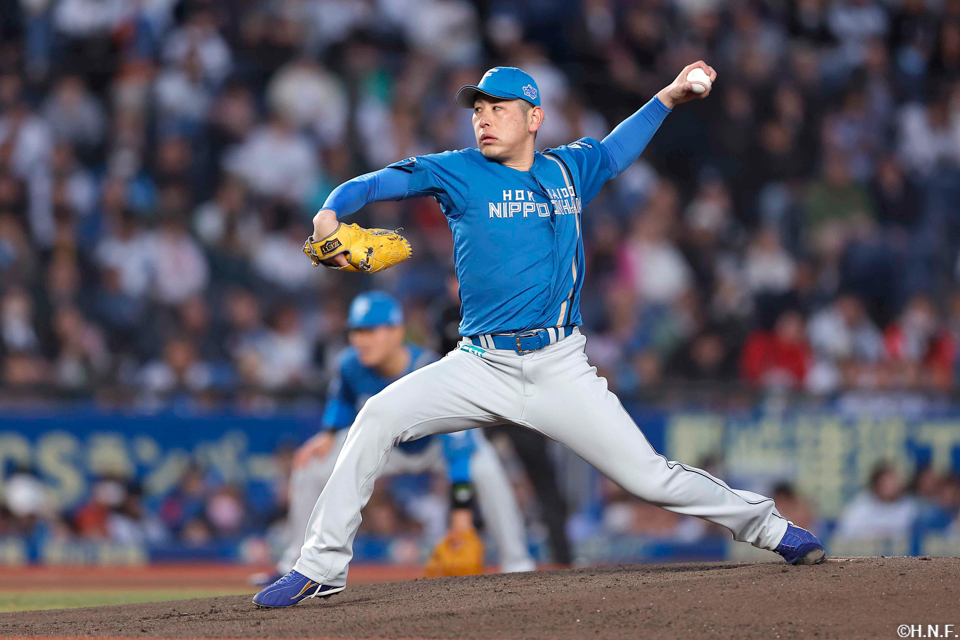 先発の加藤貴投手01