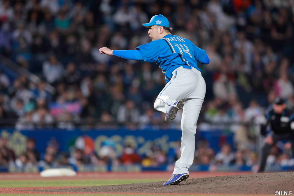 先発の加藤貴投手02