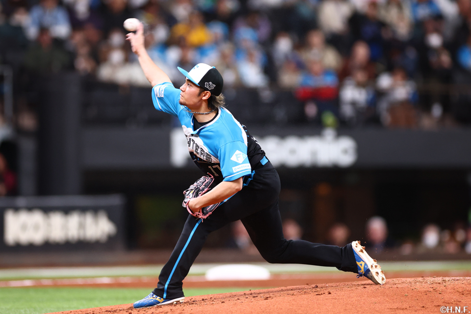 先発の伊藤投手03