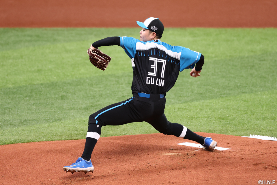 先発の古林投手11