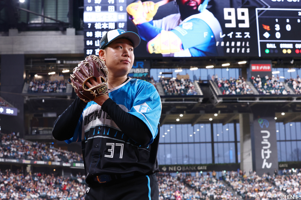 先発の古林投手20