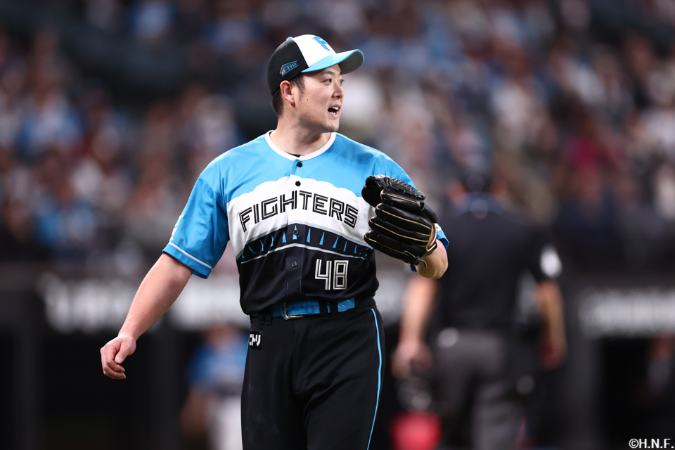 7回表を抑えた齋藤投手