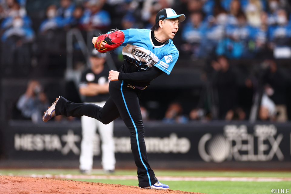 8回、二番手の宮西投手