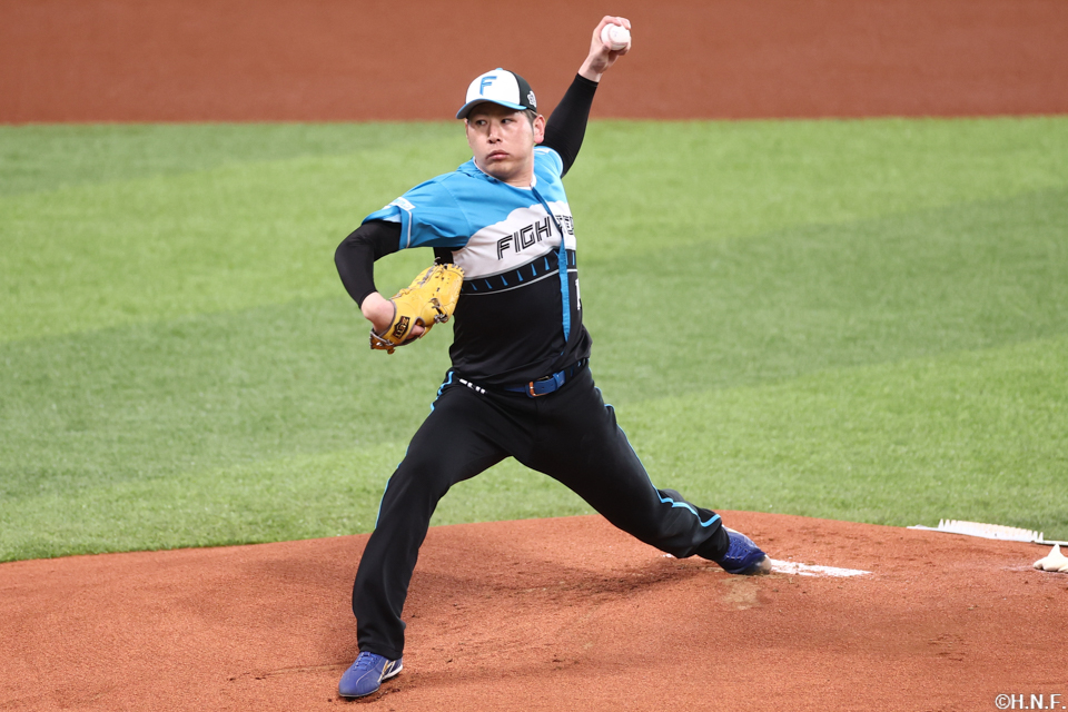 先発の加藤貴投手01