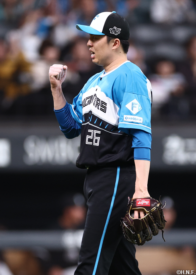 田中正義投手が抑えてゲームセット