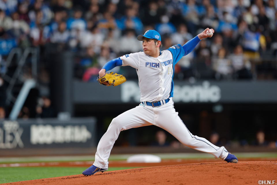 先発の加藤貴投手01