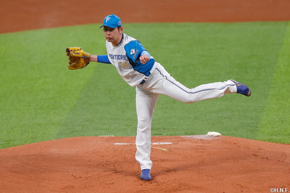 先発の加藤貴投手02
