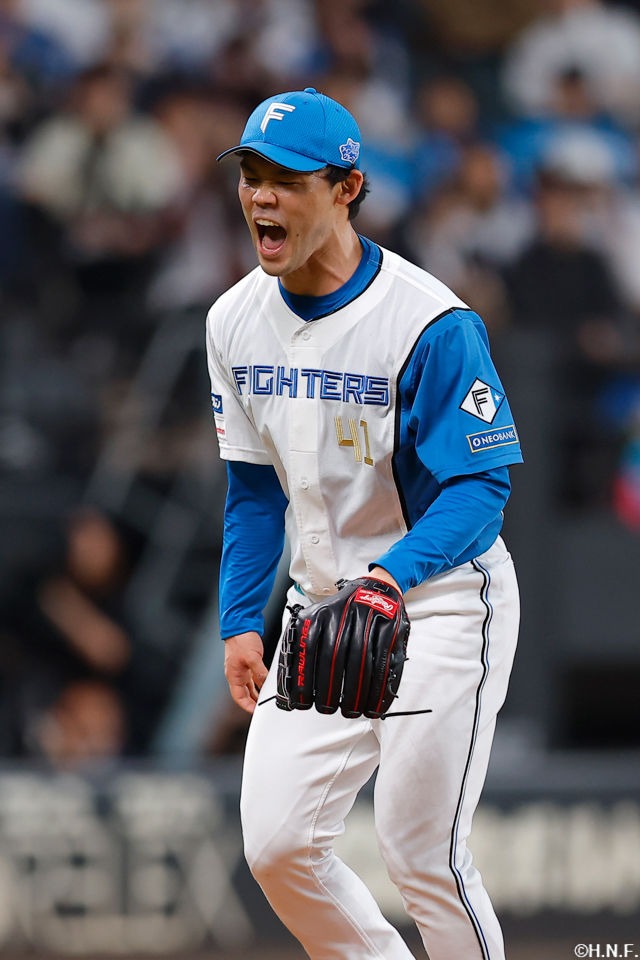 9回、四番手の福谷投手01