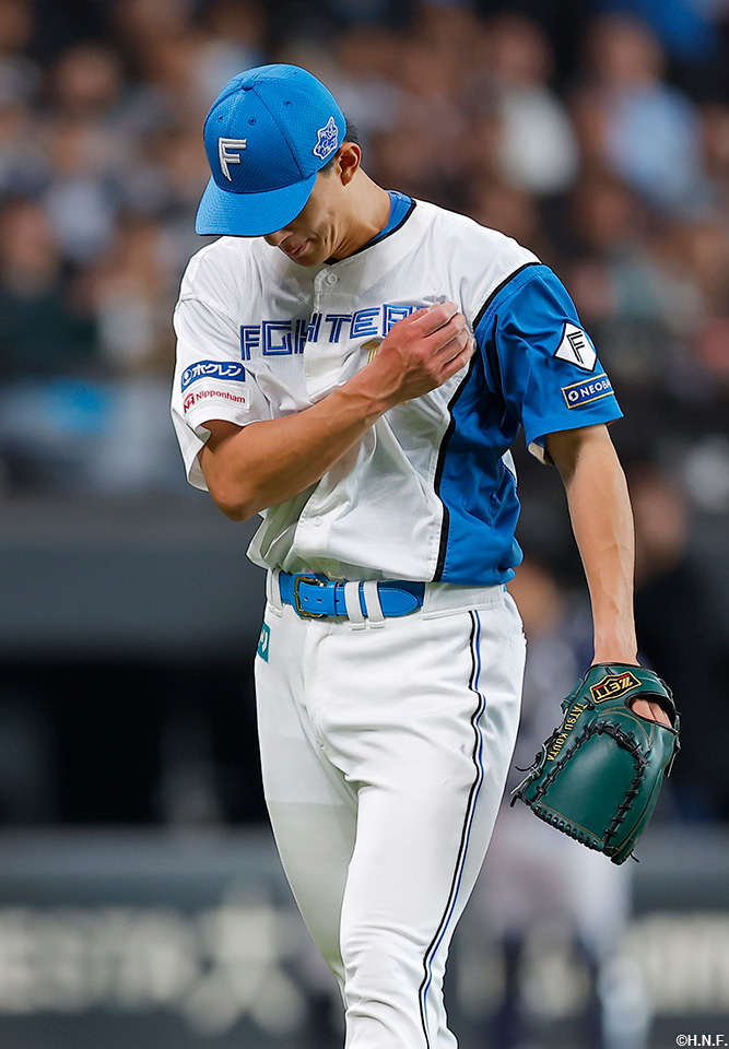 5回表を抑えた達投手