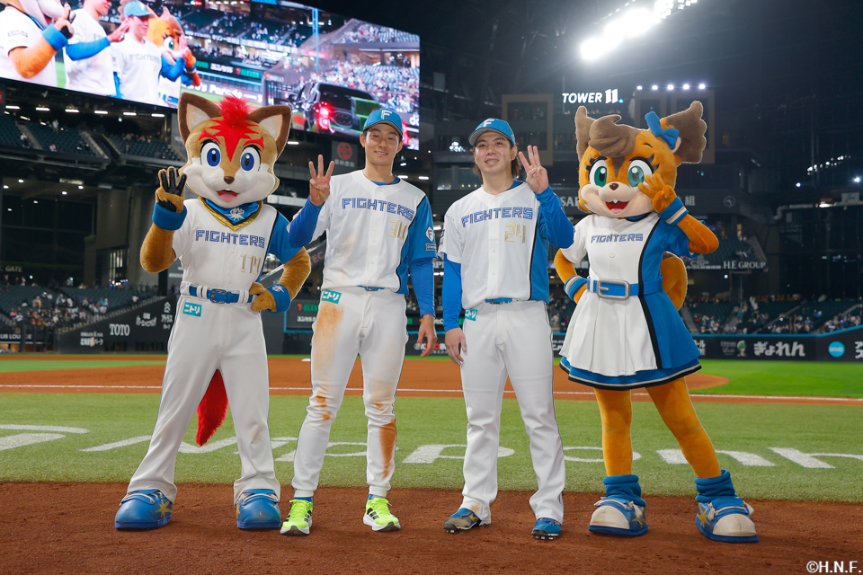 ヒーローの金村投手と石井選手02