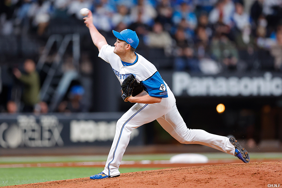 6回、三番手の齋藤投手