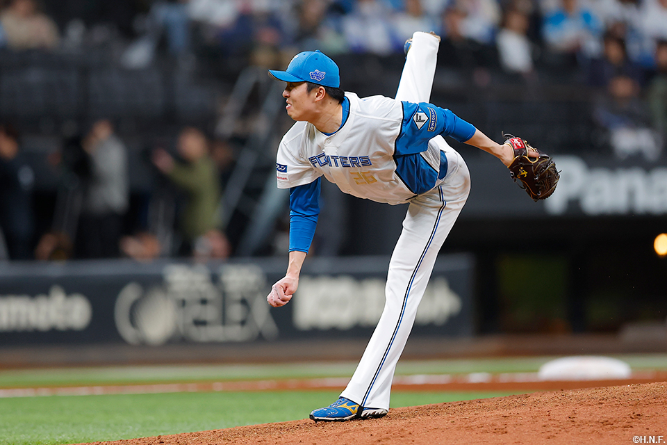 9回、七番手の田中正義投手