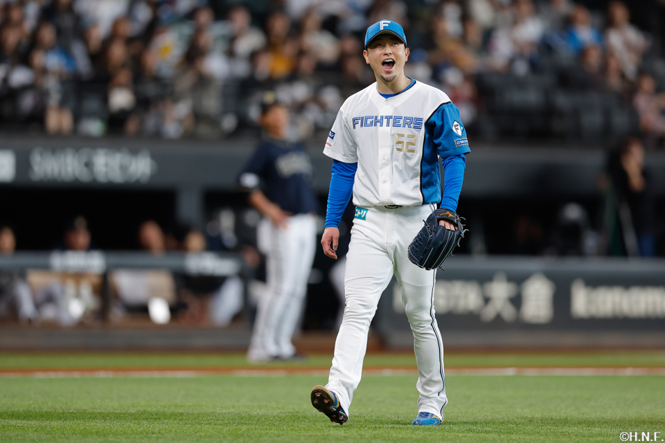 8回表を抑えた池田投手