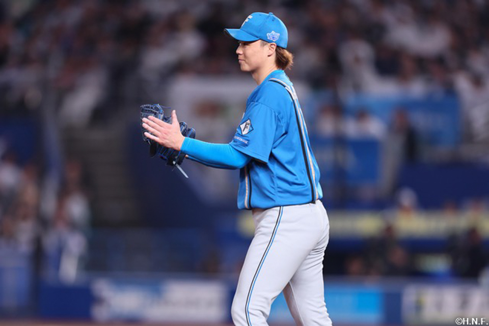 5回裏を抑えた山﨑福投手