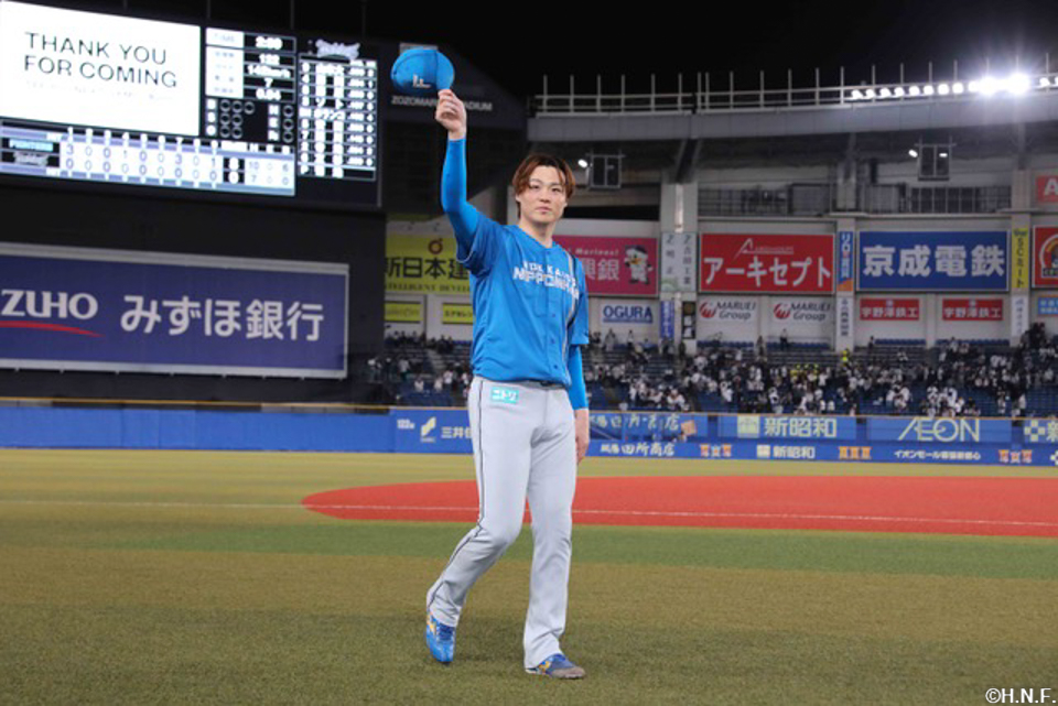 ヒーローの山﨑福投手02