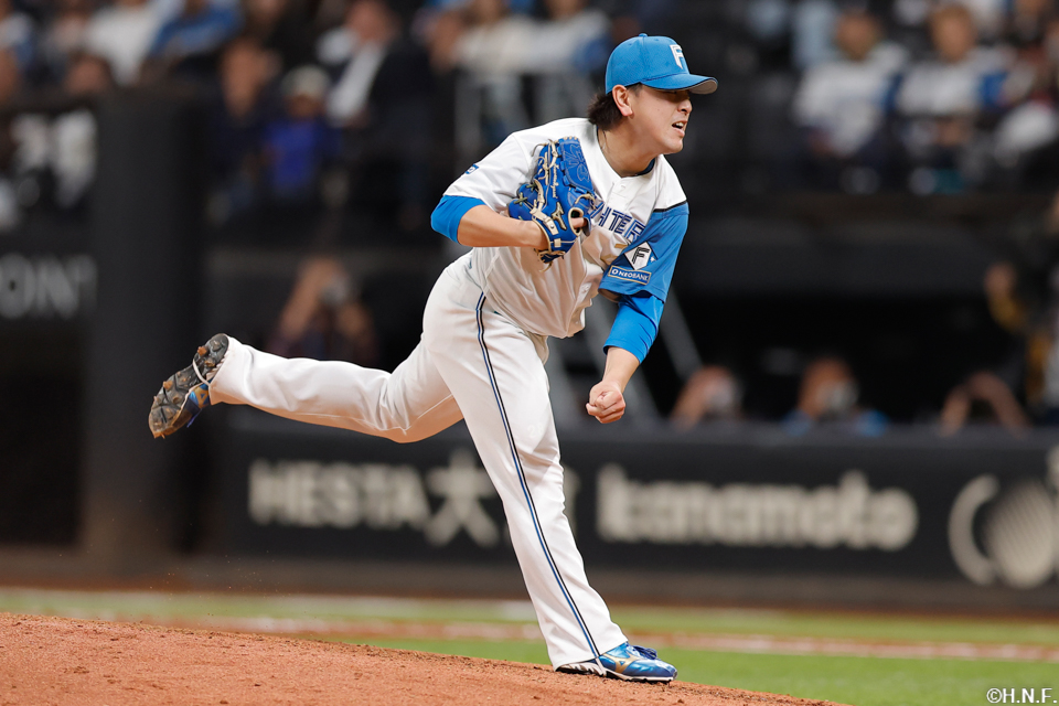 8回、四番手の河野投手