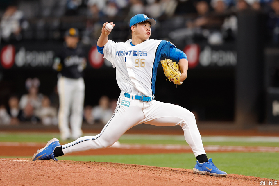 9回、五番手の孫投手