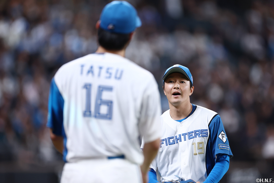 7回表、マウンドに上がる玉井投手