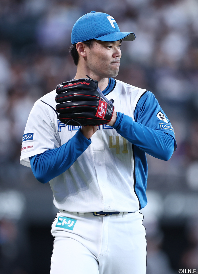 8回表を抑えた福谷投手