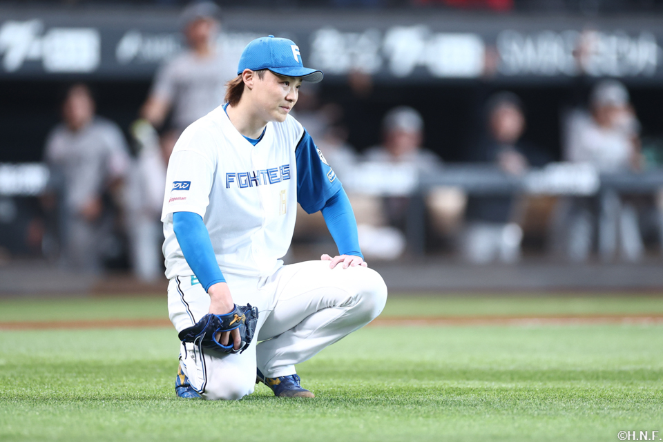 5回表、失点を許した山﨑福投手