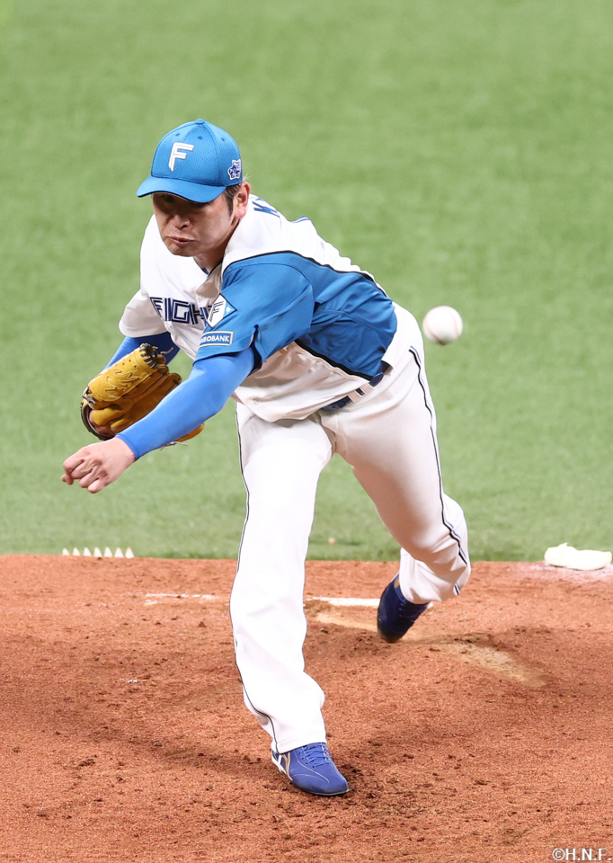 先発の加藤貴投手03