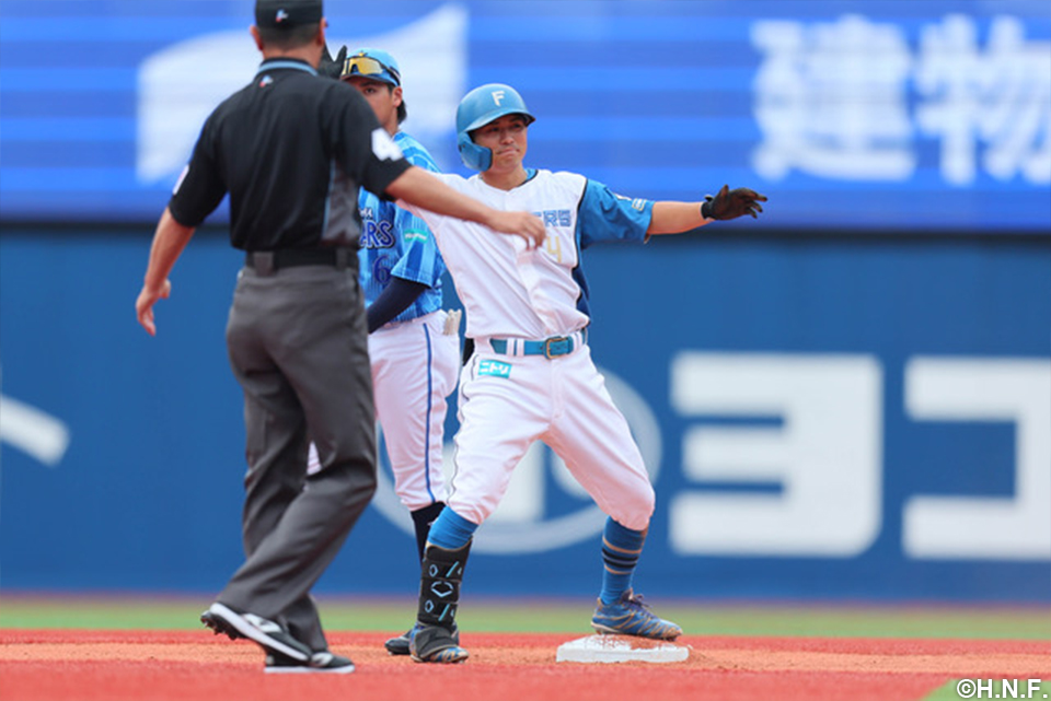 5回表、適時二塁打を放った上川畑選手