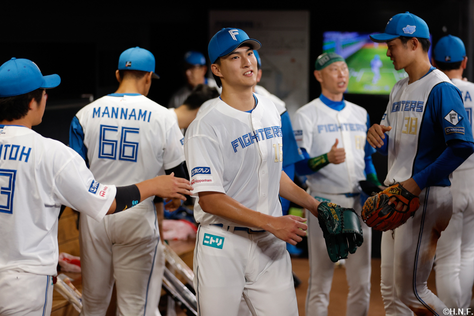 7回表を抑えた達投手