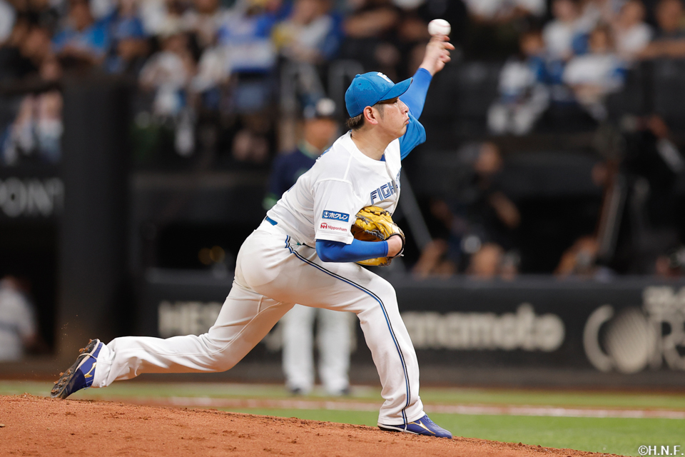 先発の加藤貴投手03