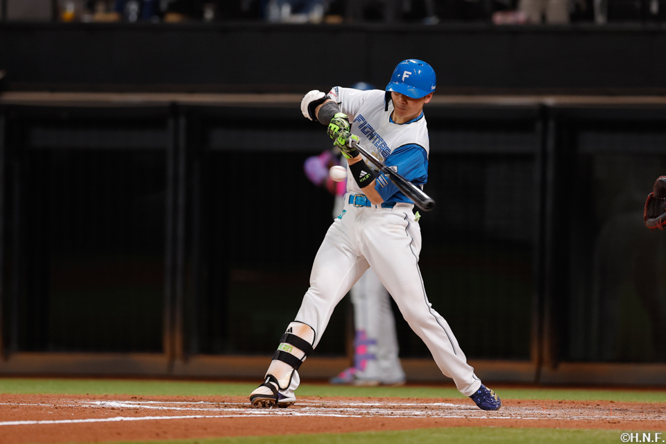 7回裏、犠飛を放つ清宮選手