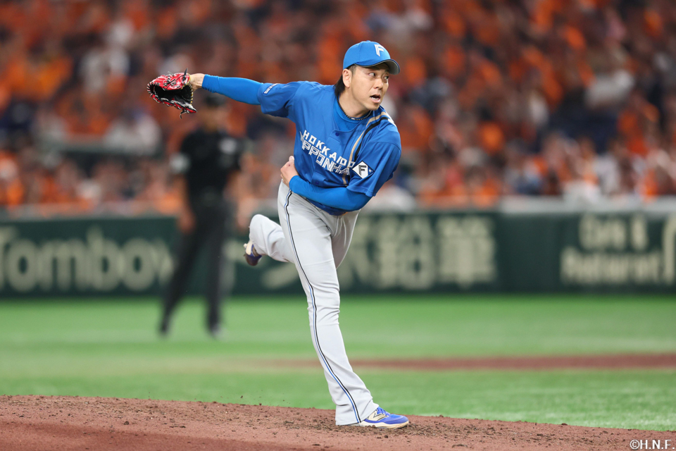 8回、三番手の宮西投手