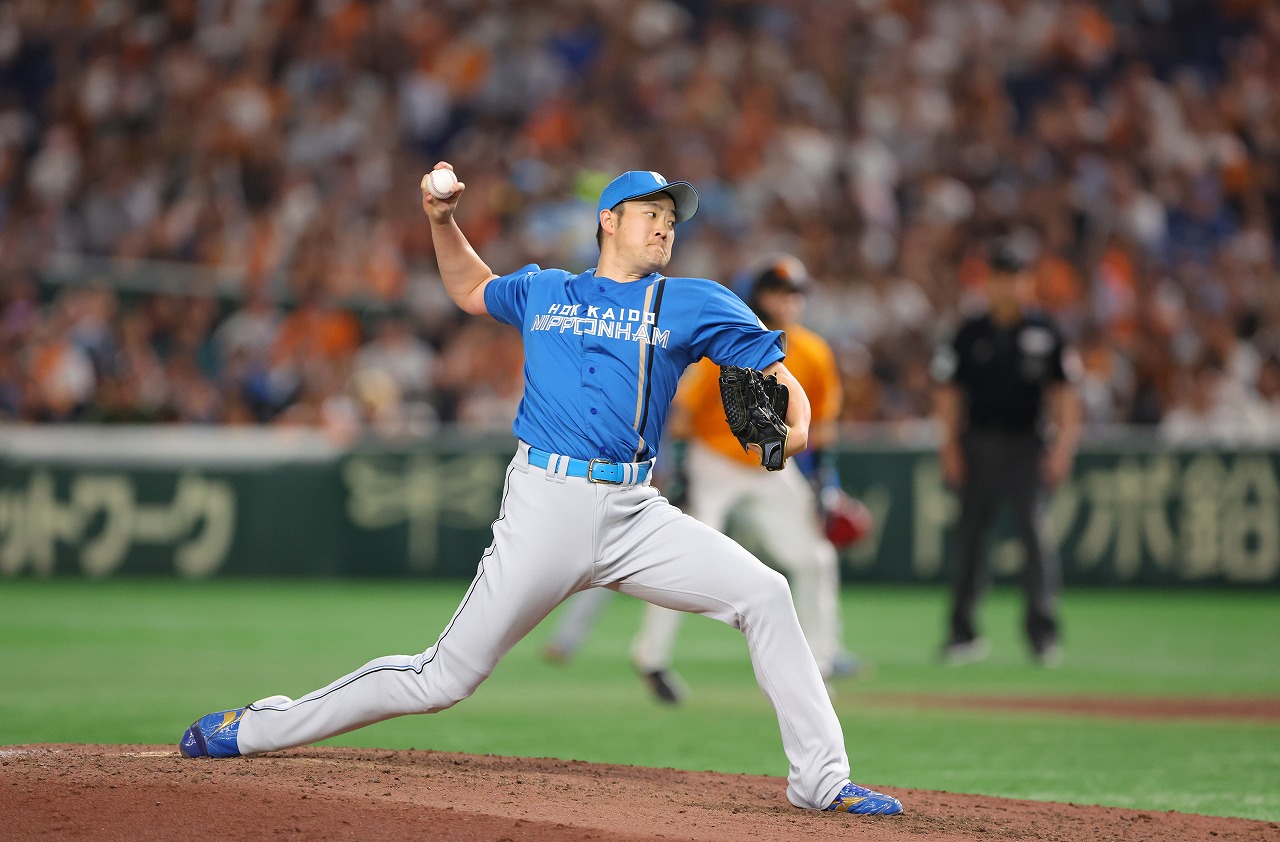 7回、三番手の齋藤投手01