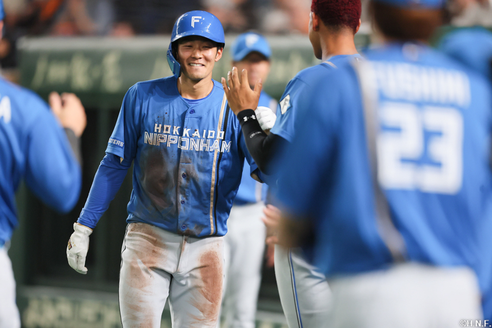 2回表、生還する石井選手02