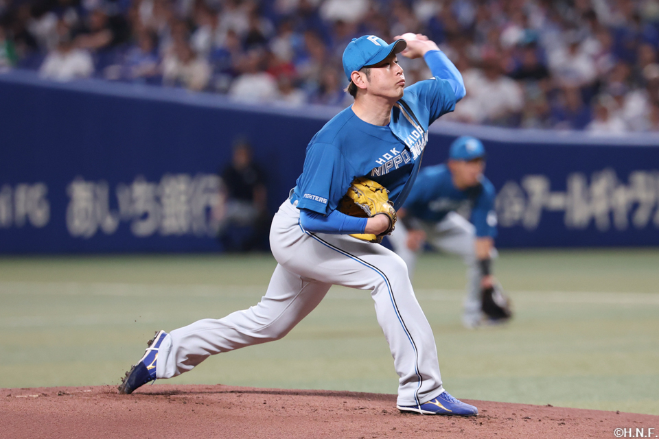 先発の加藤貴投手01