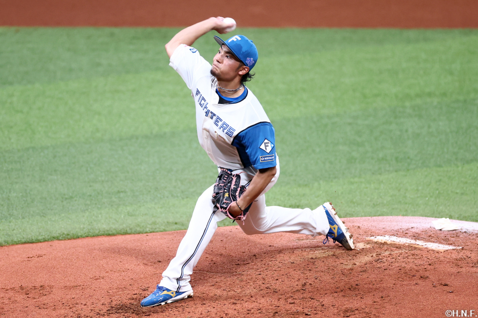 先発の伊藤投手03