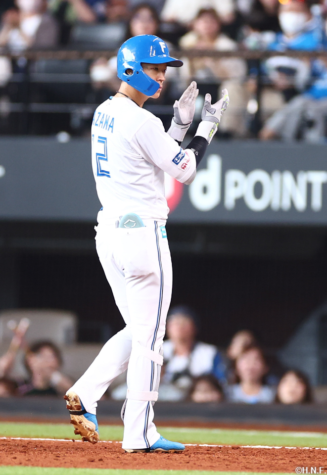 2回裏、レフトへヒットを放った矢澤選手