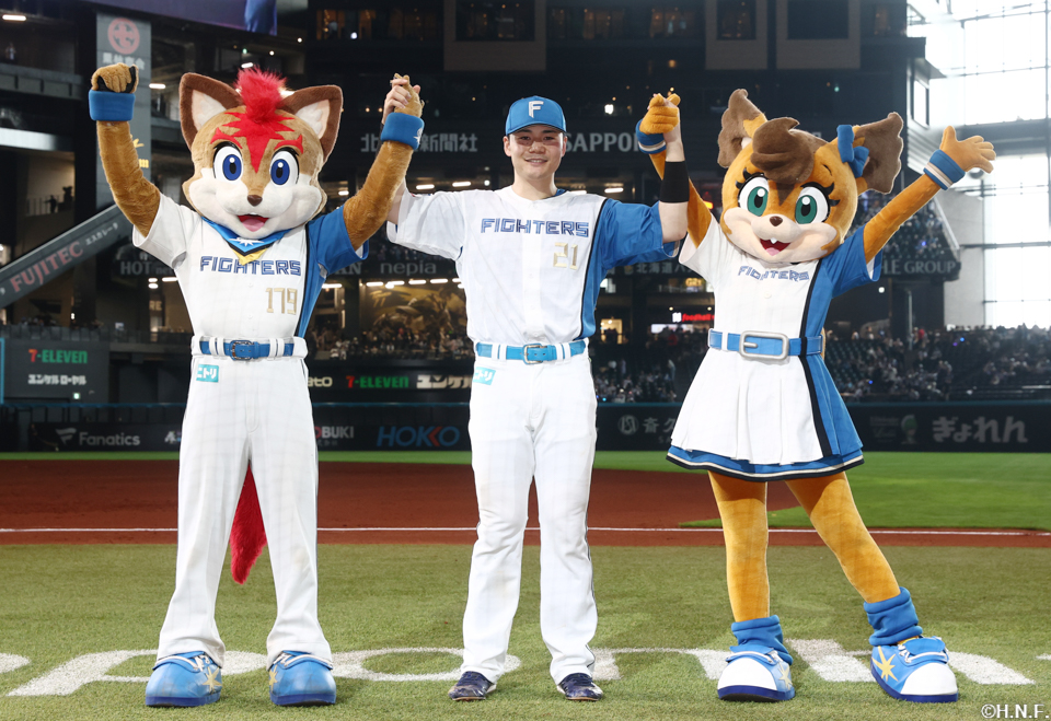 ヒーローの清宮選手02